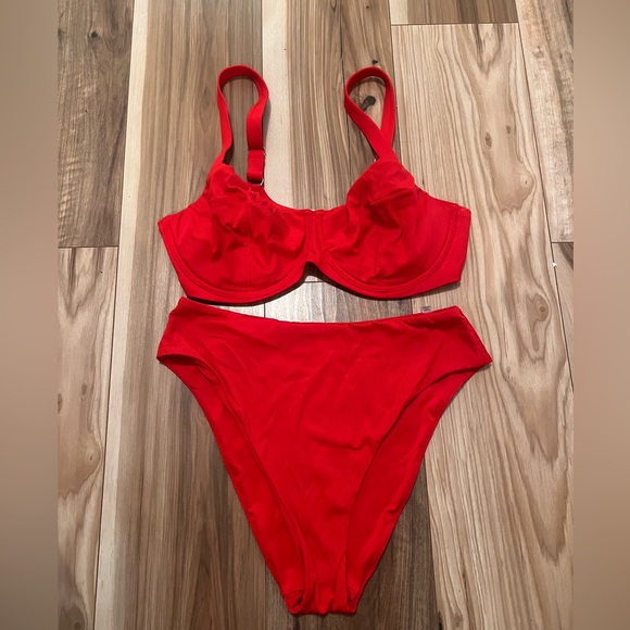 Victoria Secret Underwire Red Ribbed Bikini - Picture 1 of 3